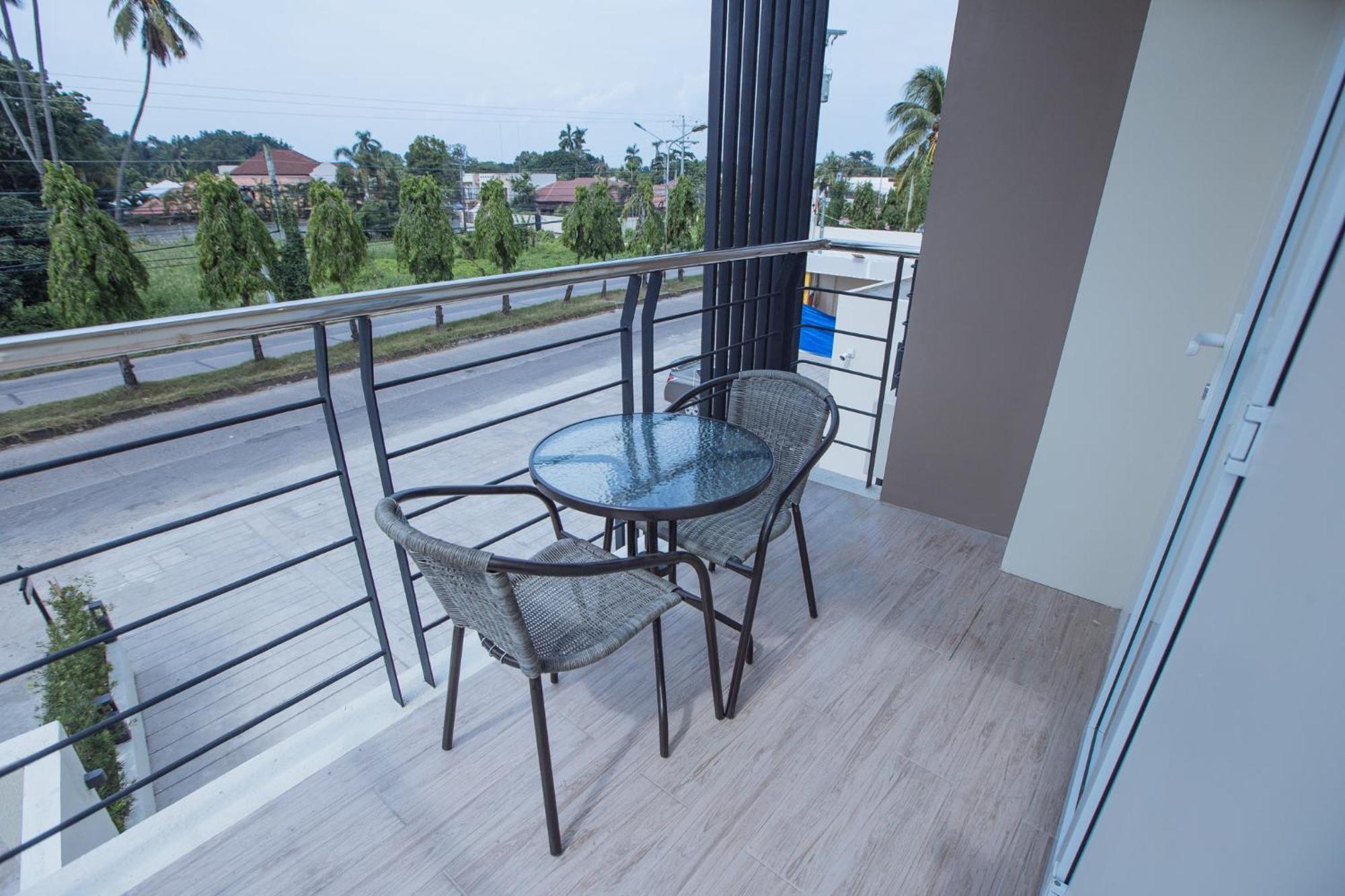 โรวิรา สวีท Hotel Dumaguete City ภายนอก รูปภาพ